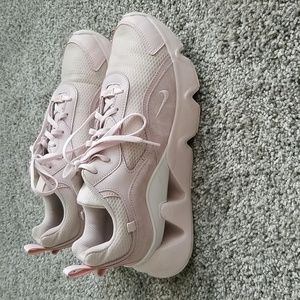 Like new Nike RYZ Barely Rose sneaker